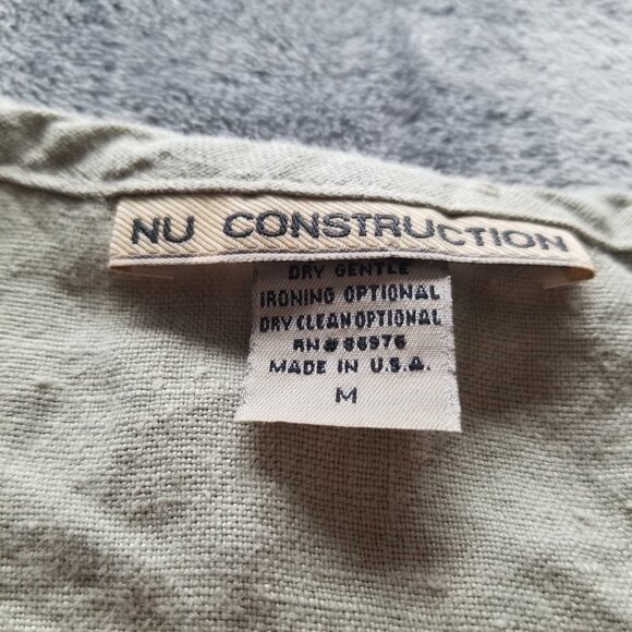 NU Construction Women's Sleeveless V-Neck Top Floral Embroidered Linen Sz Medium - Picture 3 of 6
